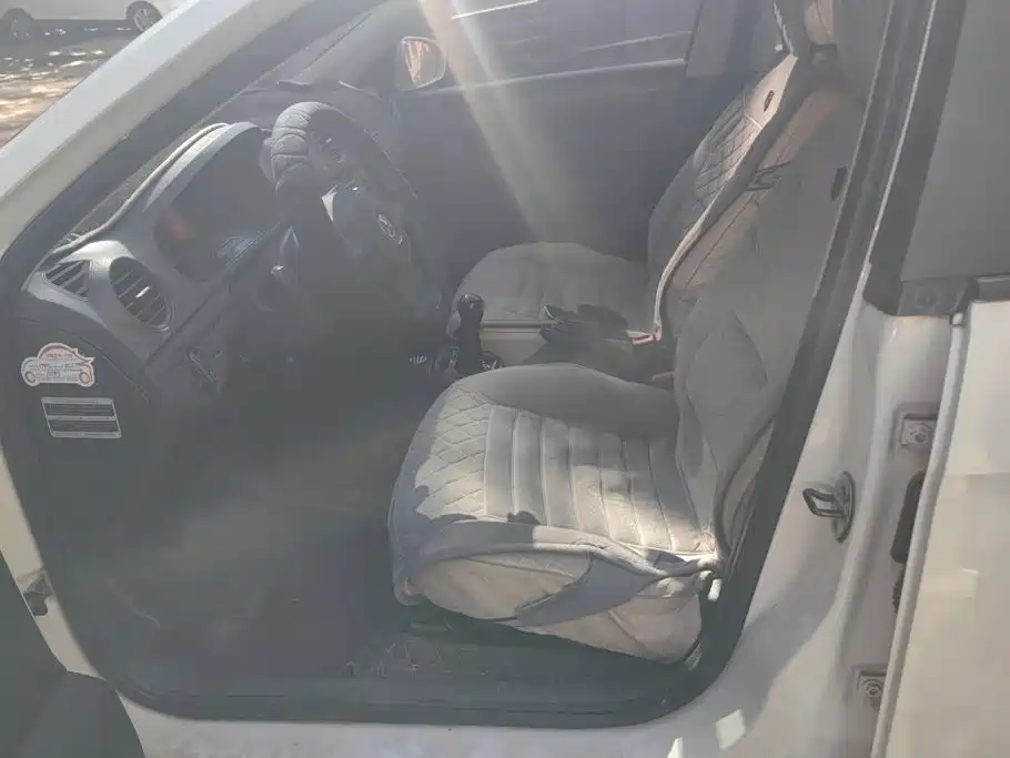 Volkswagen Jetta — миниатюра 9