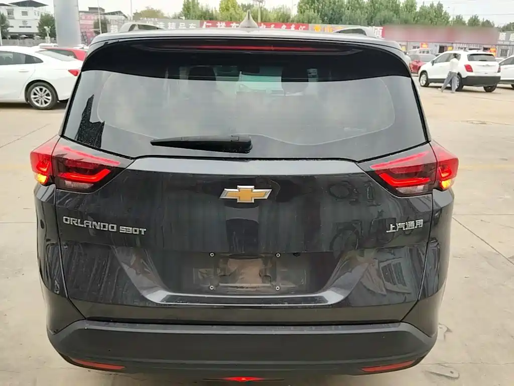 Chevrolet Volando — миниатюра 6