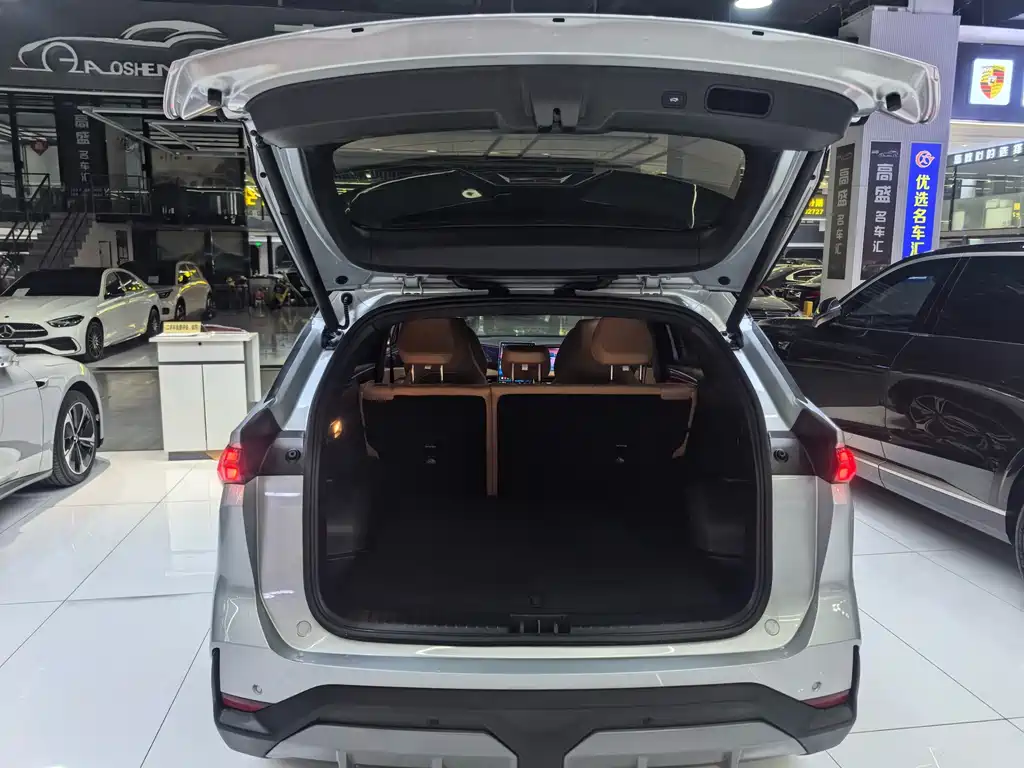 GEELY GALAXY GALAXY L7