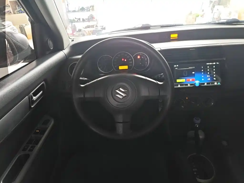 Suzuki Swift — миниатюра 11