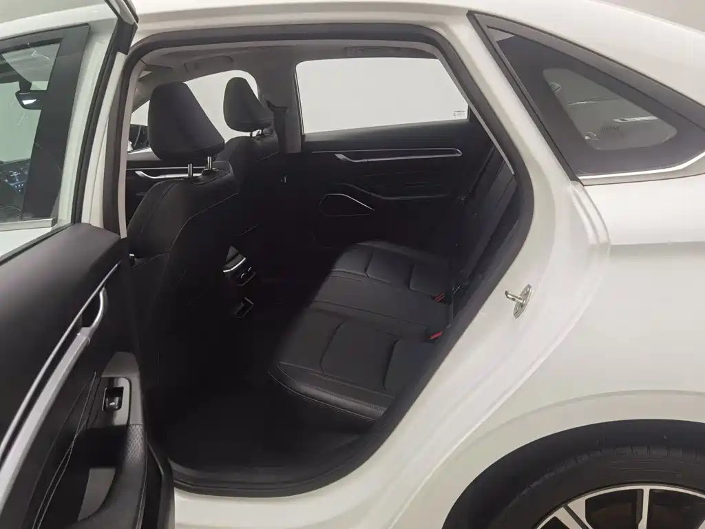 Geely Emgrand — миниатюра 15