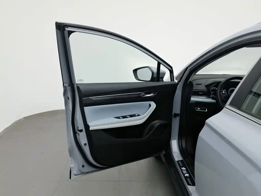 Geely Emgrand S — миниатюра 8