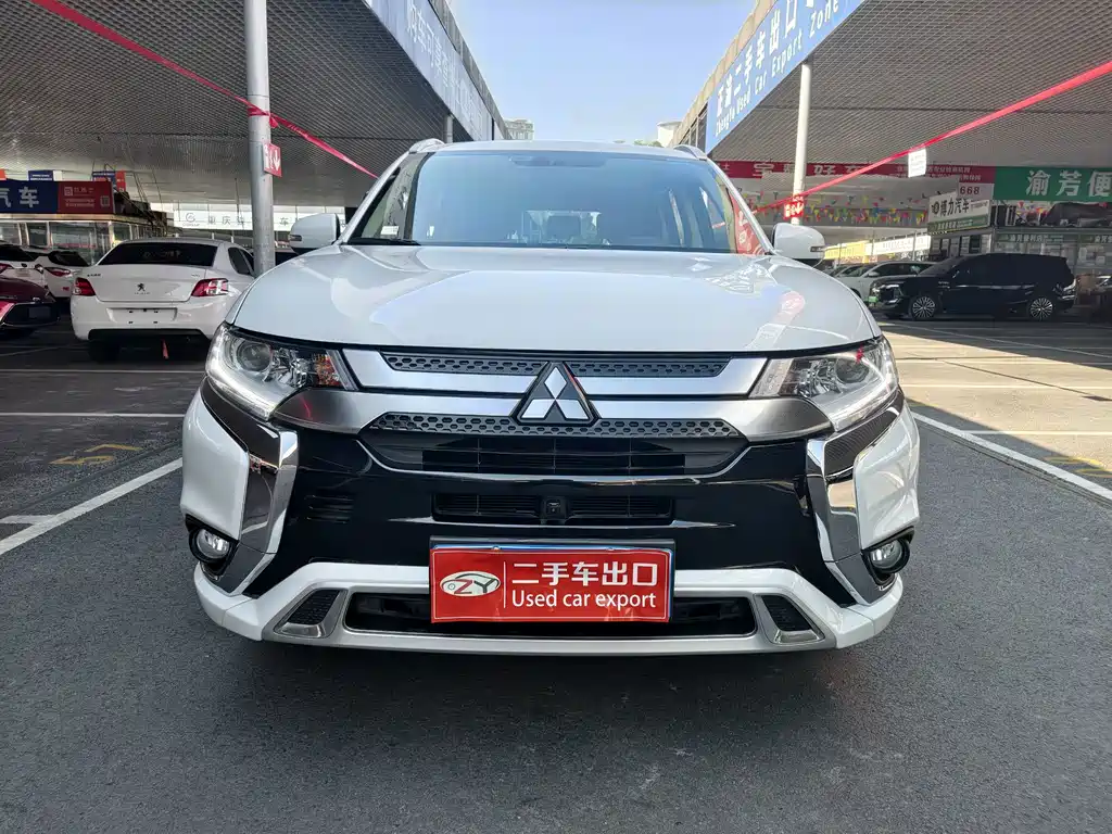 Mitsubishi Outlander — миниатюра 2