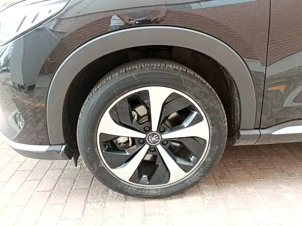 BYD PLUS New Energy — миниатюра 23