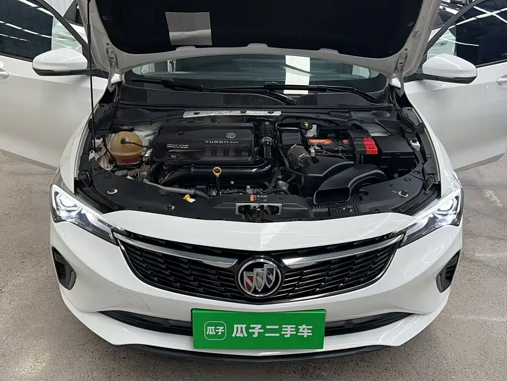 Buick Verano — миниатюра 18