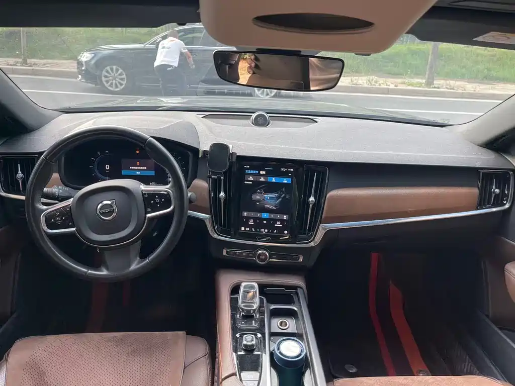 Volvo S90 2022 B5 Luxury