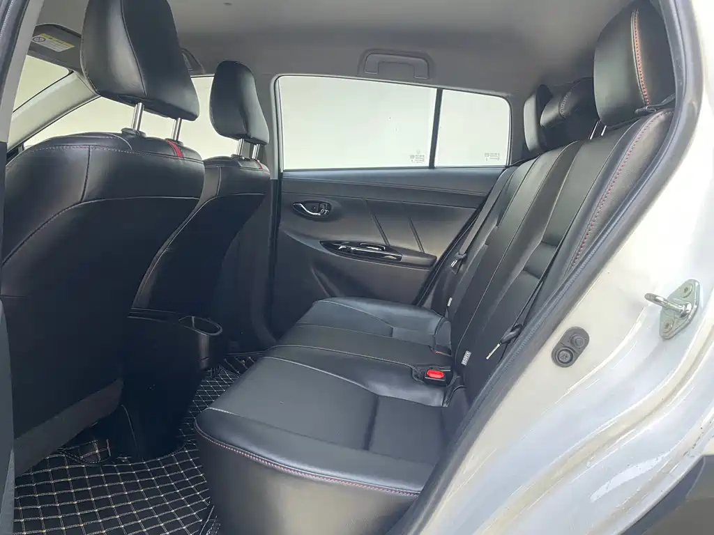 Toyota Yaris L — миниатюра 20