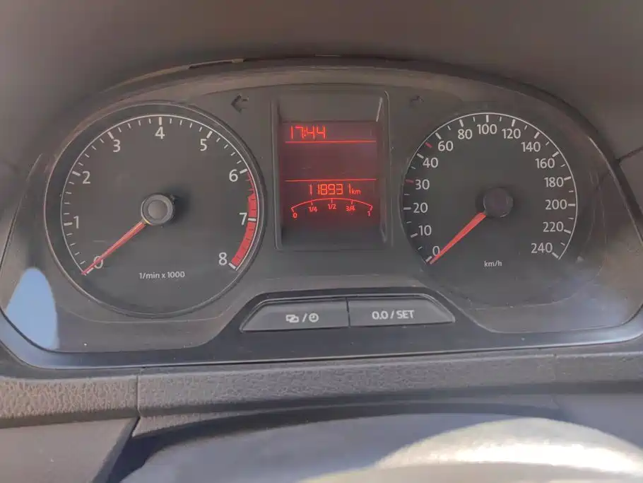 Volkswagen Jetta — миниатюра 14