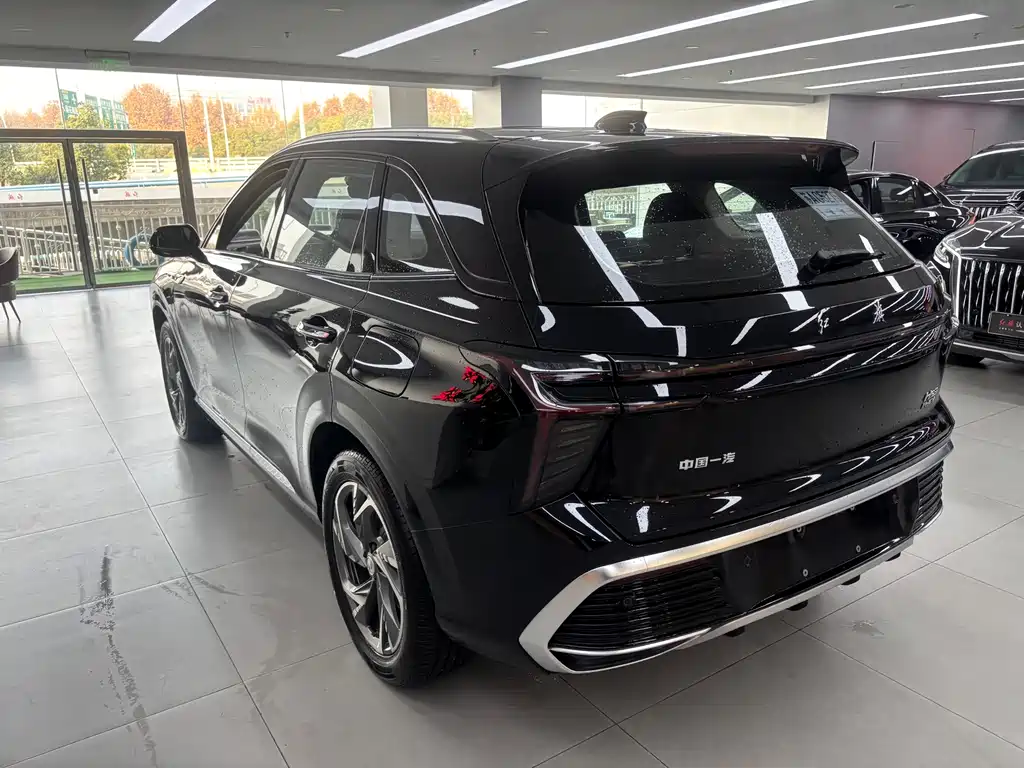 Hongqi HONGQI HS3 PHEV