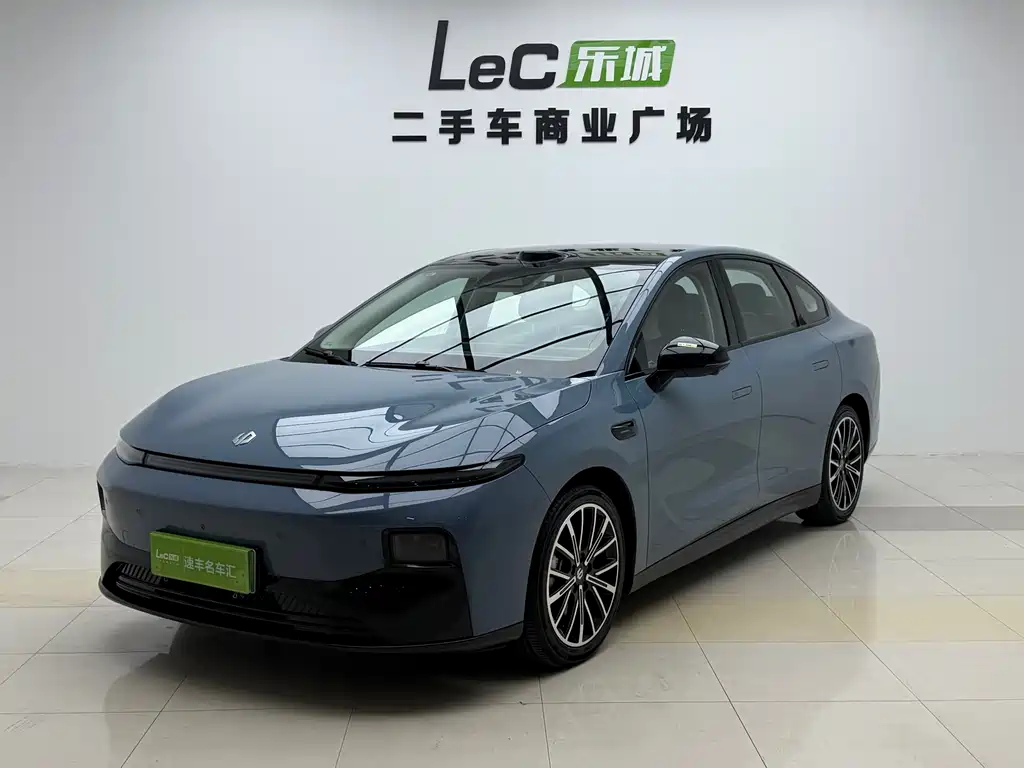 2025 Leapmotor B01 - zdjęcie 1 z 17