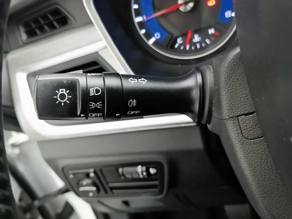 Geely Vision X3 — миниатюра 21