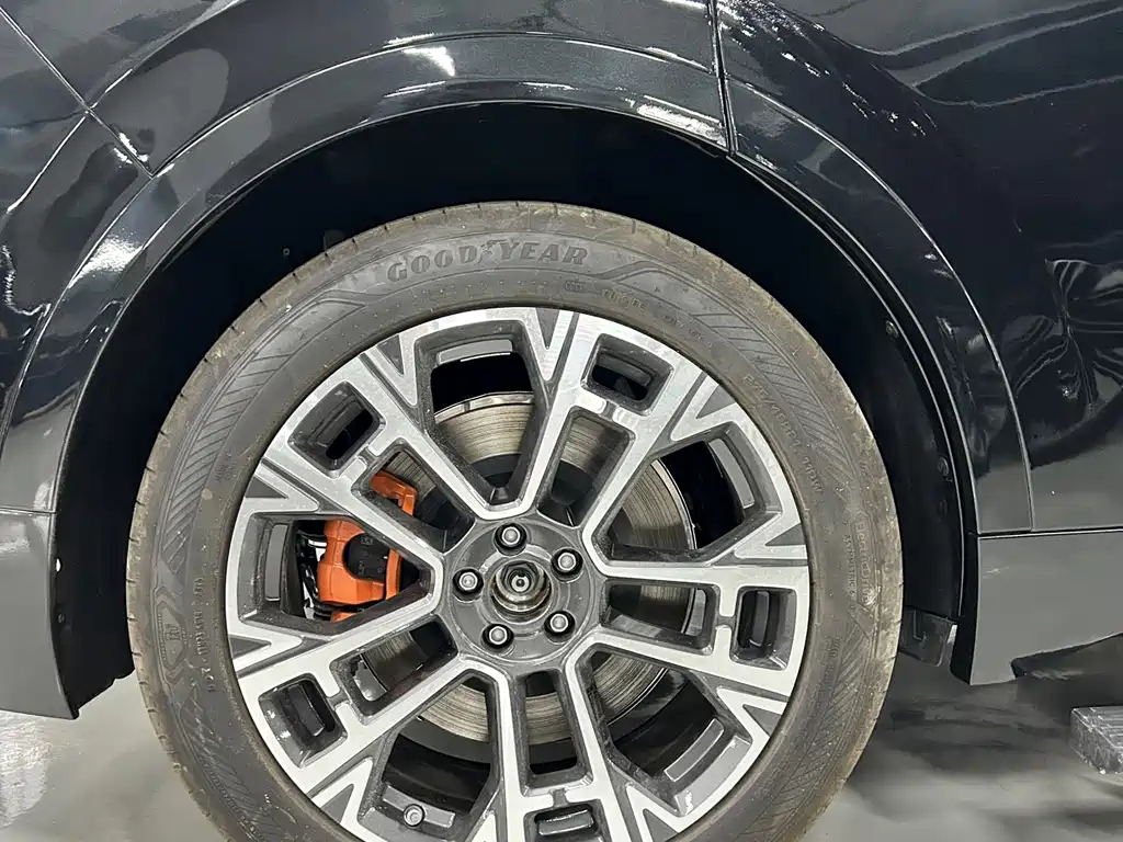 Lynk & Co 900 2025 2.0T Ultra 6 мест
