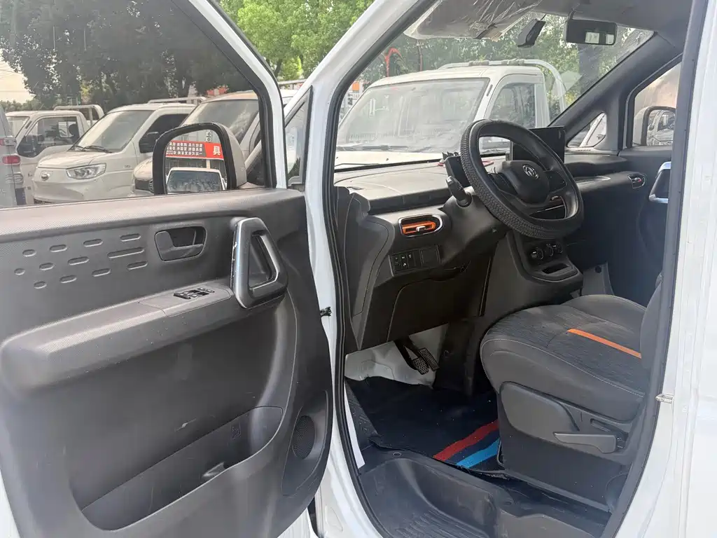 Dongfeng Ruilida V8E — миниатюра 5