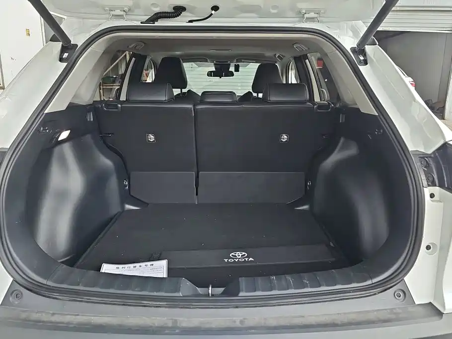 Toyota Frontlander — миниатюра 4