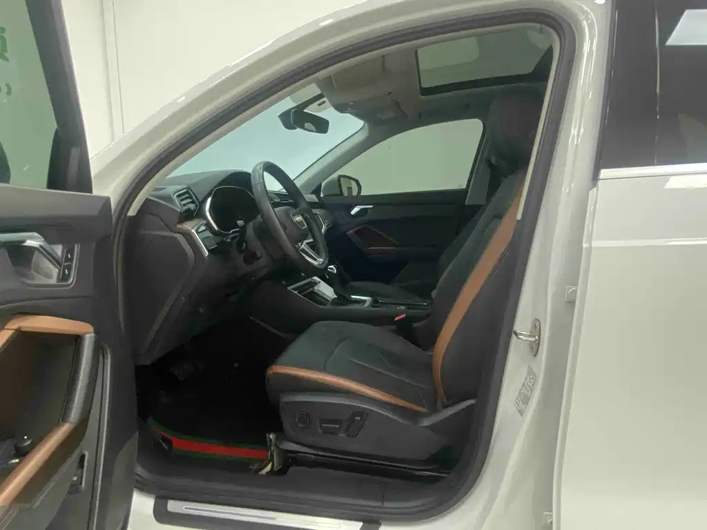 Audi Q3 — миниатюра 7
