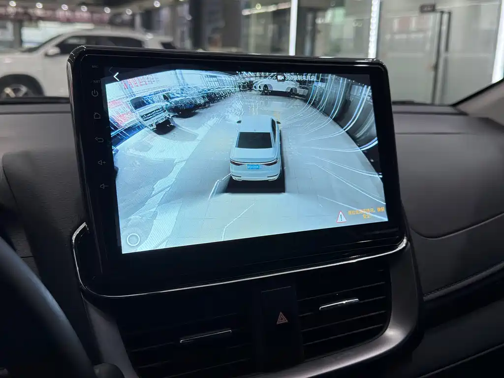 TOYOTA YARIS L ZHIXUAN