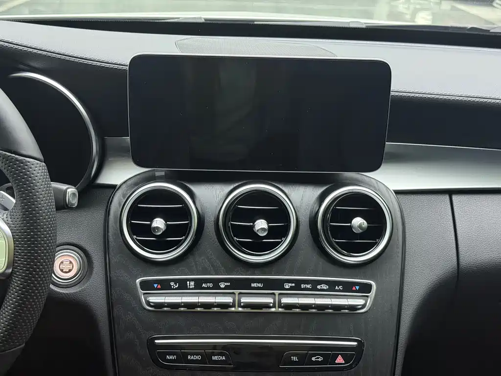 Mercedes-Benz C-Class — миниатюра 11