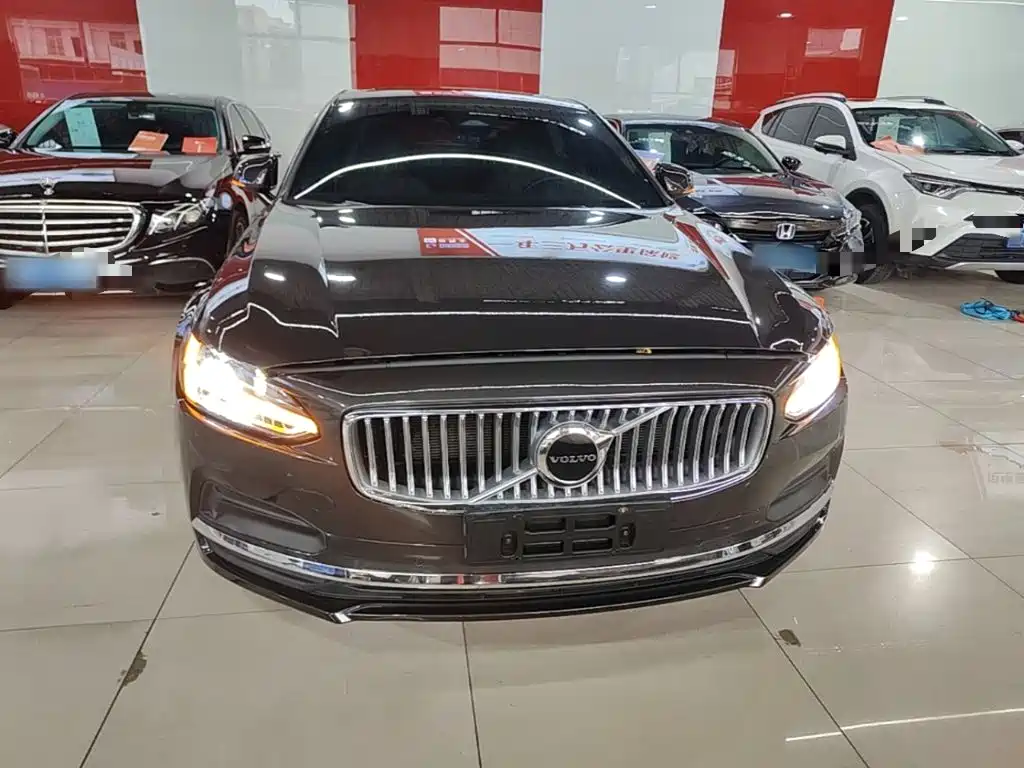 Volvo S90 — миниатюра 3