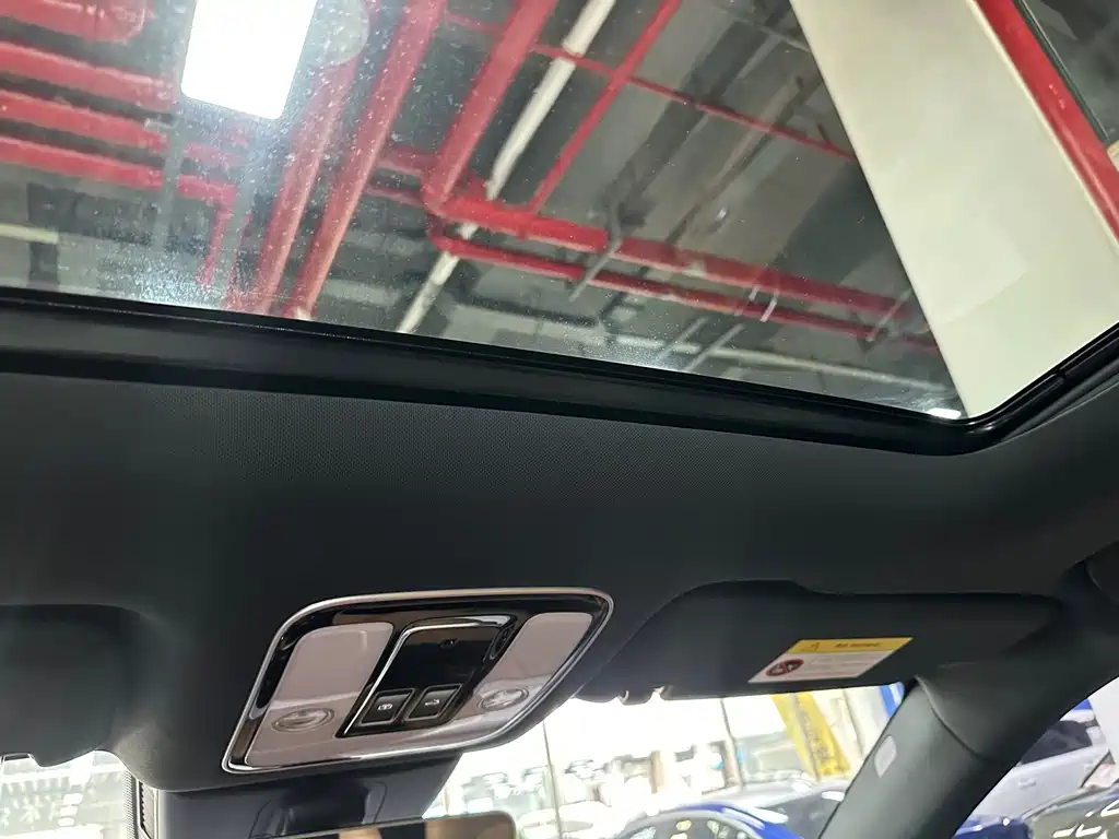 Li Auto Li ONE — миниатюра 8