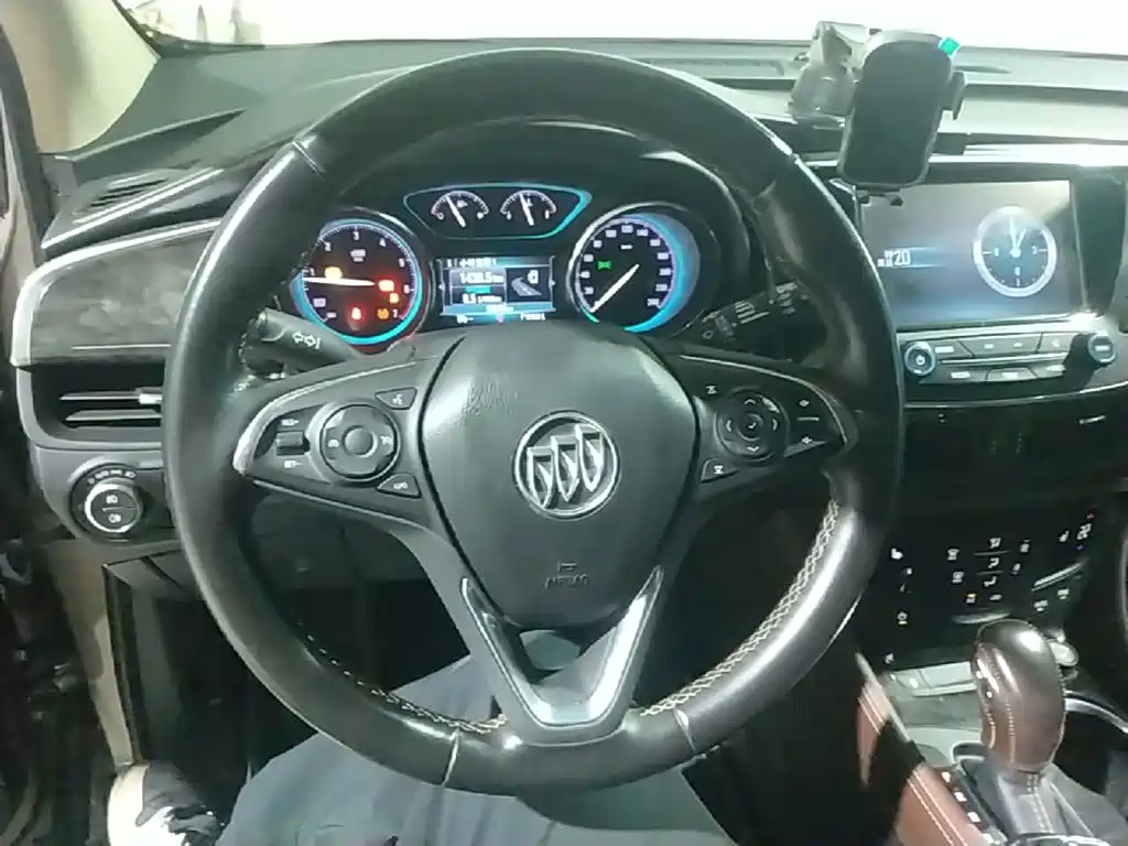 Buick Envision Plus — миниатюра 11