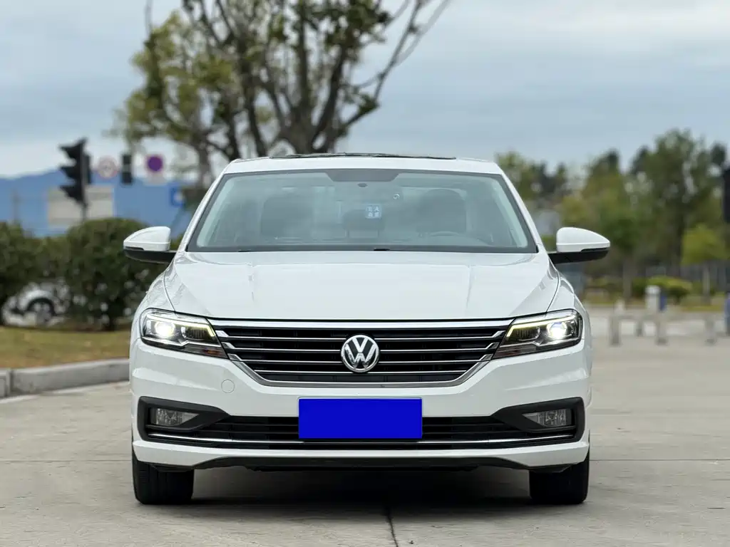 Volkswagen Lavida — миниатюра 2