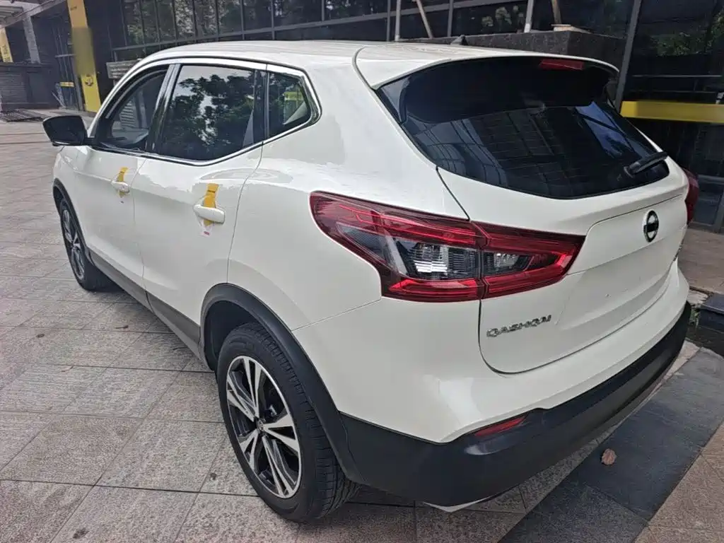 Nissan Qashqai — миниатюра 5