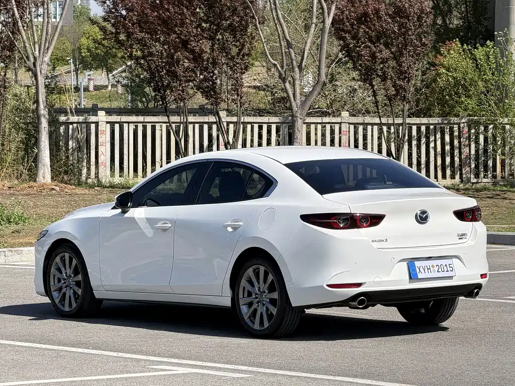 Mazda 3 Axela — миниатюра 22