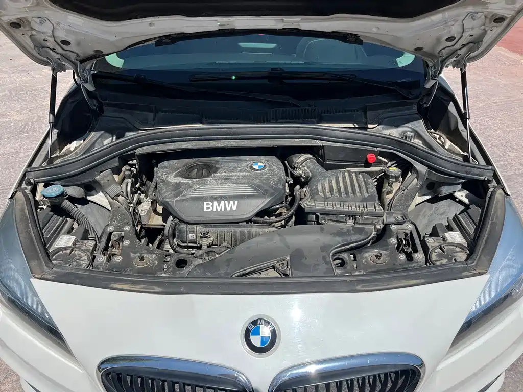 BMW 2 Series Active Tourer — миниатюра 10