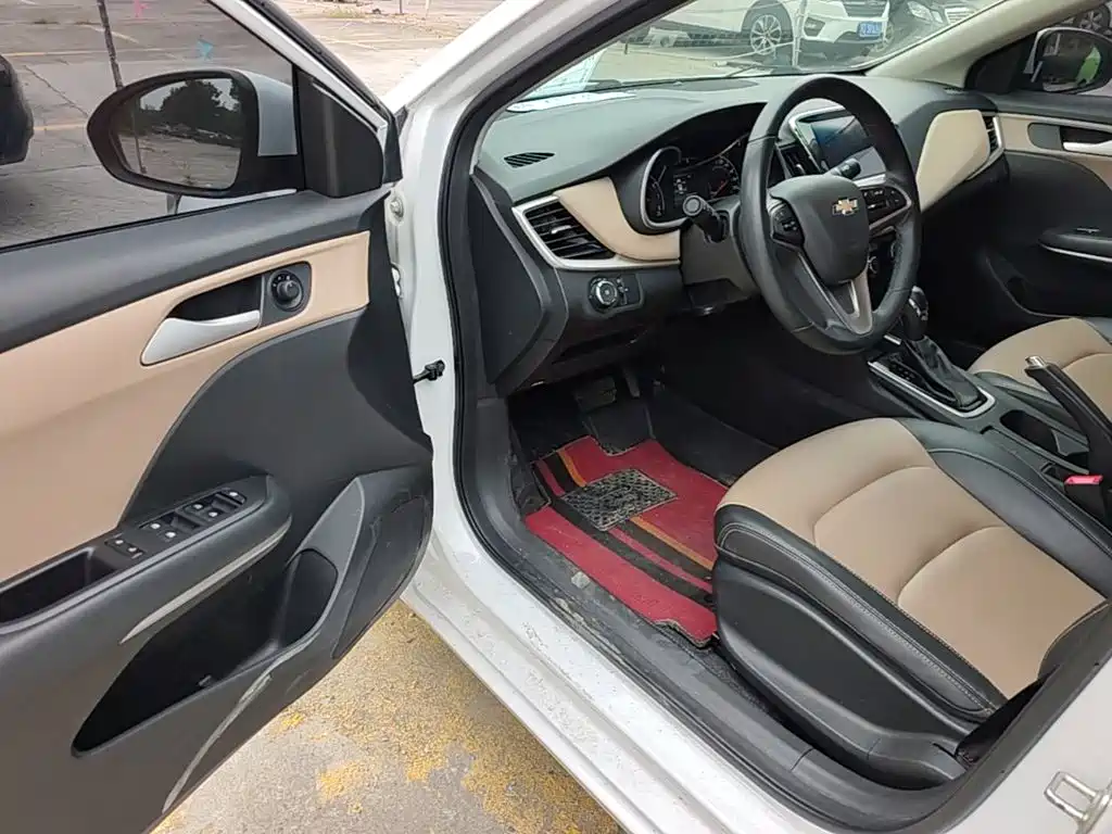 Chevrolet Monza — миниатюра 16