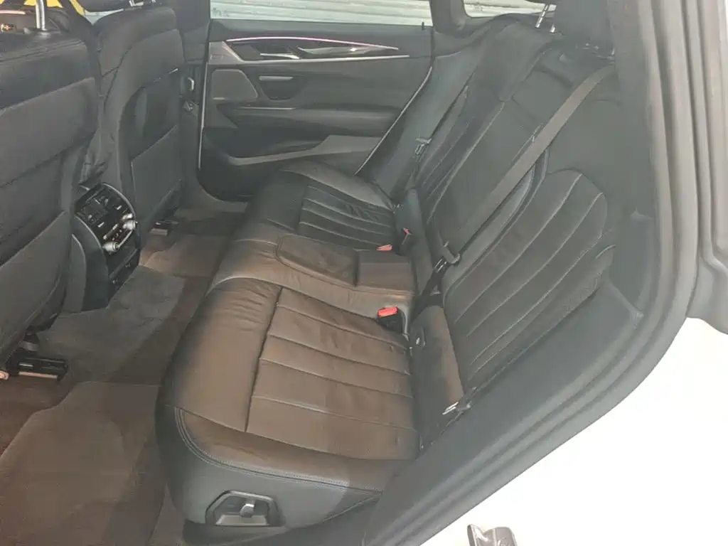 BMW 6 Series GT — миниатюра 17