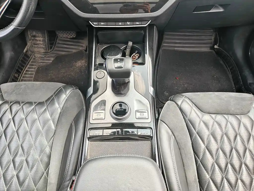 Hongqi Hongqi HS5 — миниатюра 6