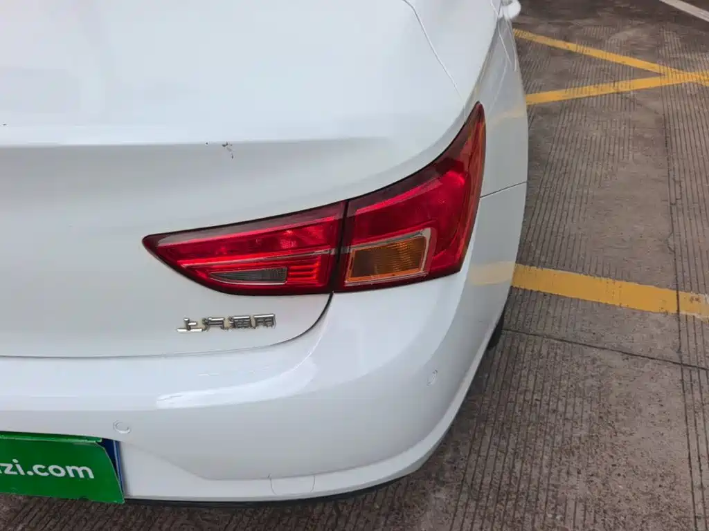 Buick Verano — миниатюра 8