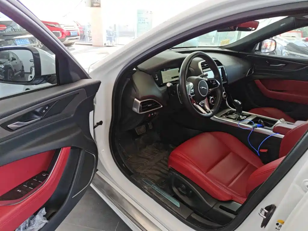Jaguar XEL — миниатюра 16