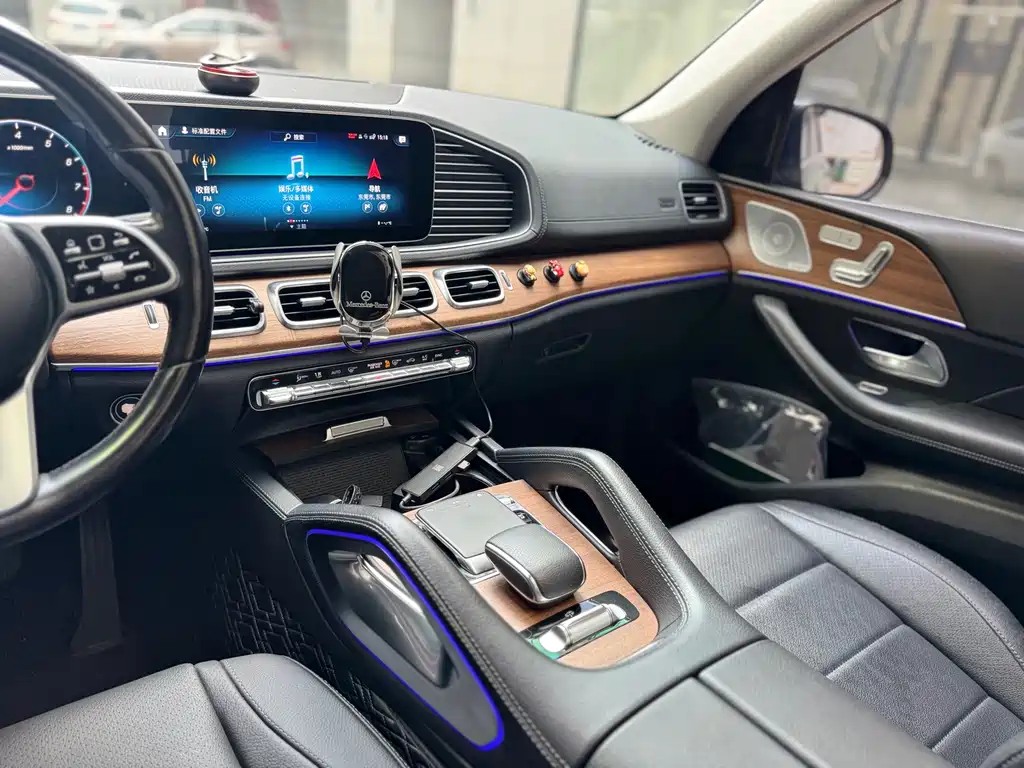 Mercedes-Benz GLE (Import) — миниатюра 11