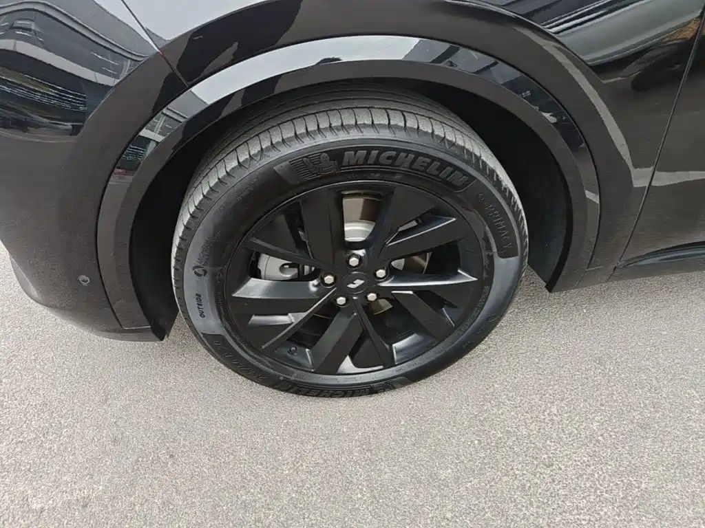 Li Auto Li L8 — миниатюра 23