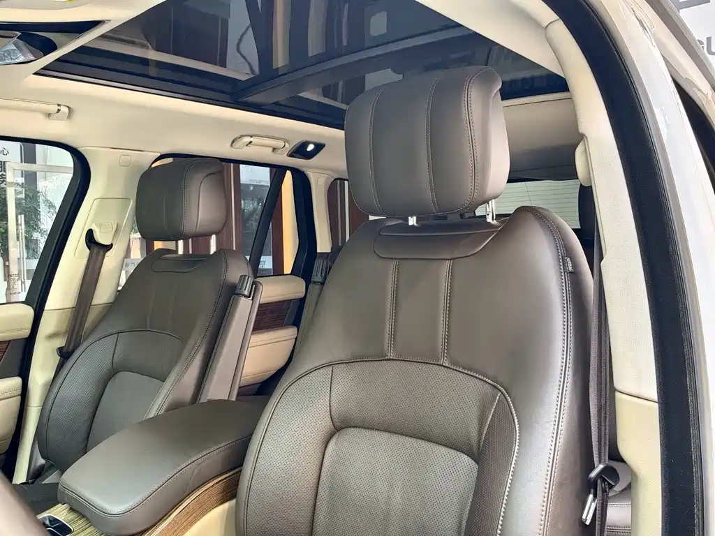 Land Rover Range Rover — миниатюра 17