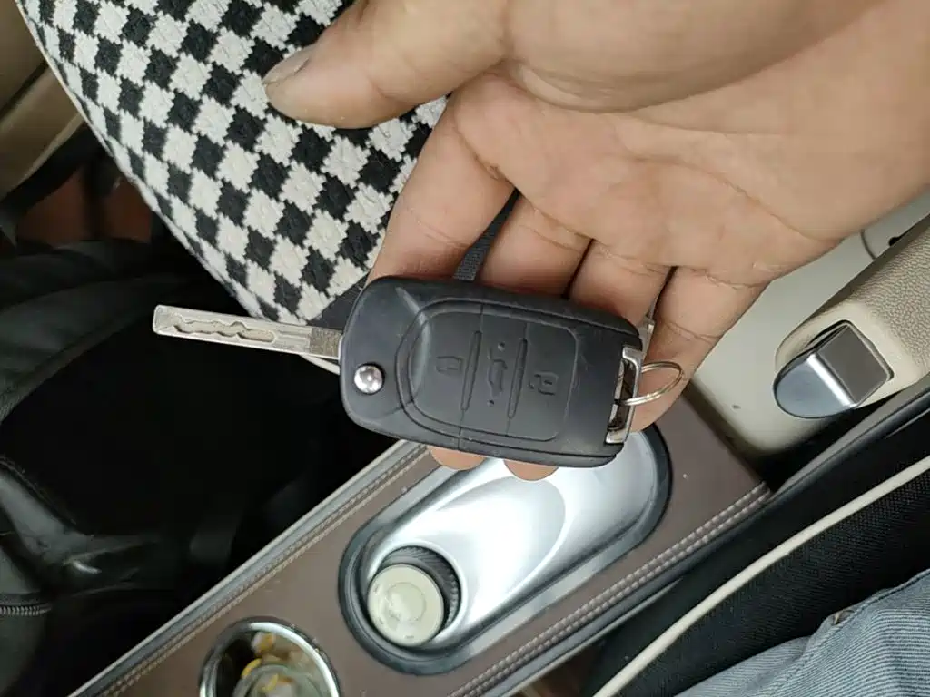 Wuling MINIEV — миниатюра 9
