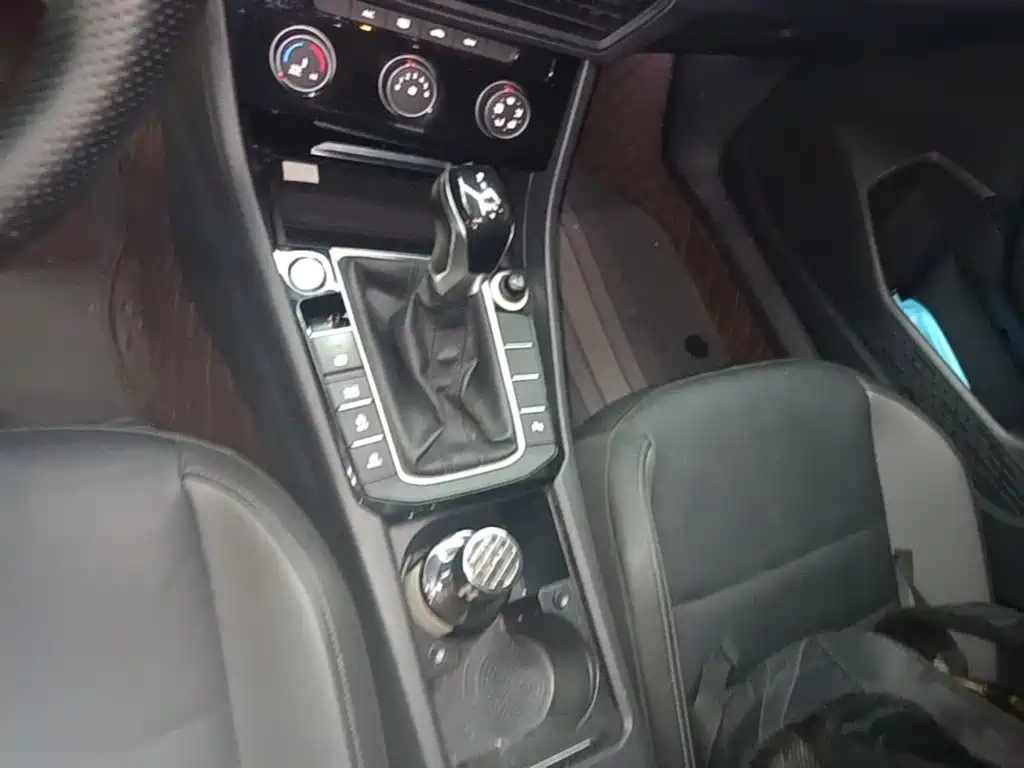 Volkswagen Sagitar — миниатюра 14