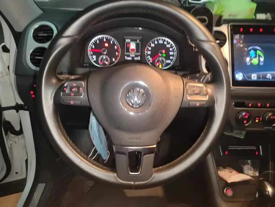 Volkswagen Tiguan — миниатюра 15