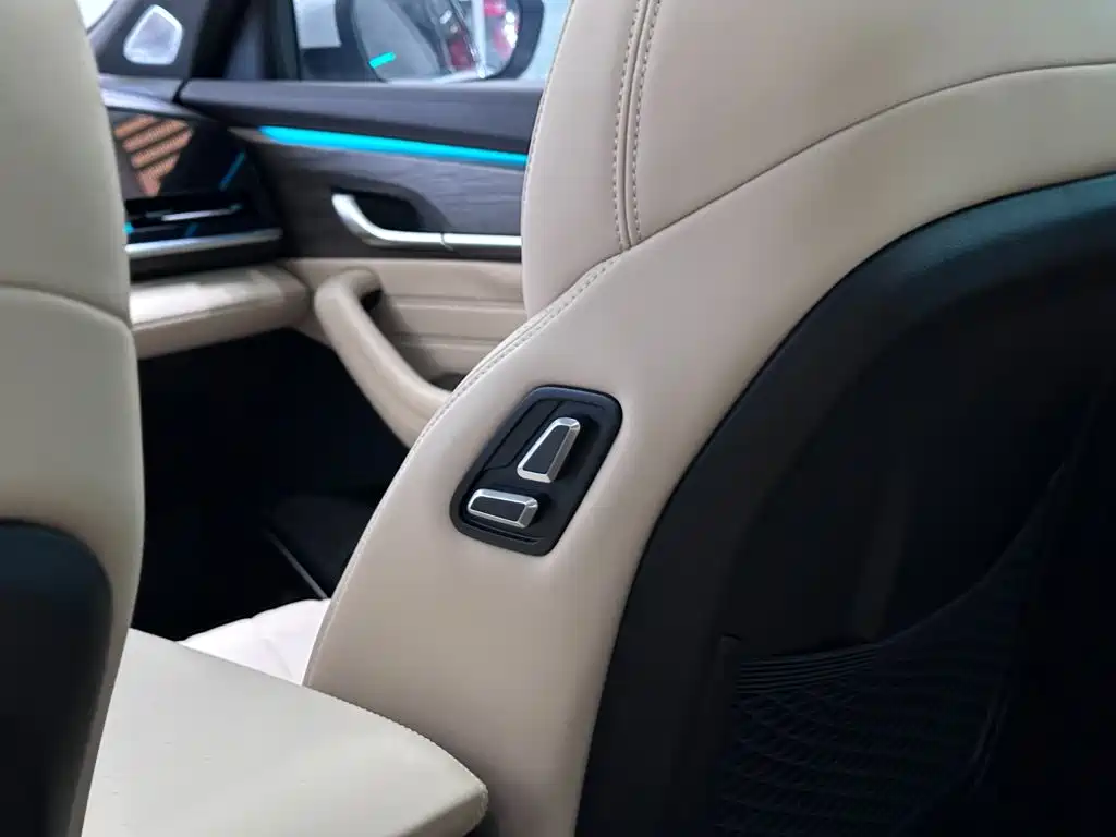 Geely Xingyue L — миниатюра 18