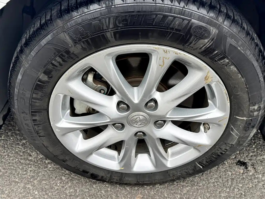 Buick GL6 2018 18T 6 мест Luxury