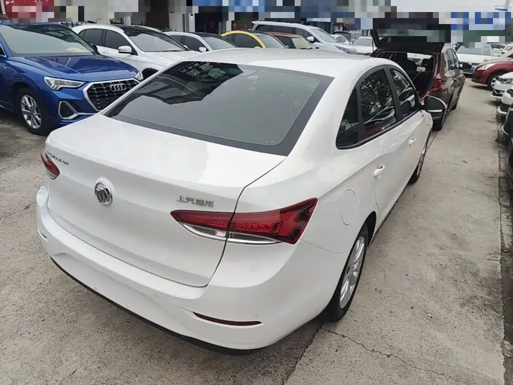 Buick Excelle — миниатюра 7