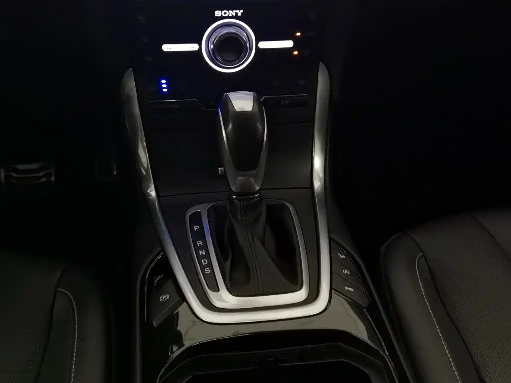 Ford Edge — миниатюра 13