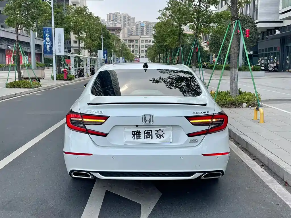 Honda Accord — миниатюра 4