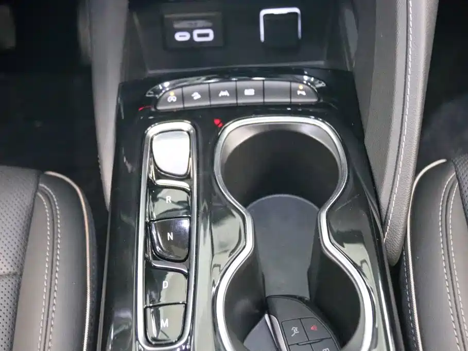 Buick Envision Plus — миниатюра 10