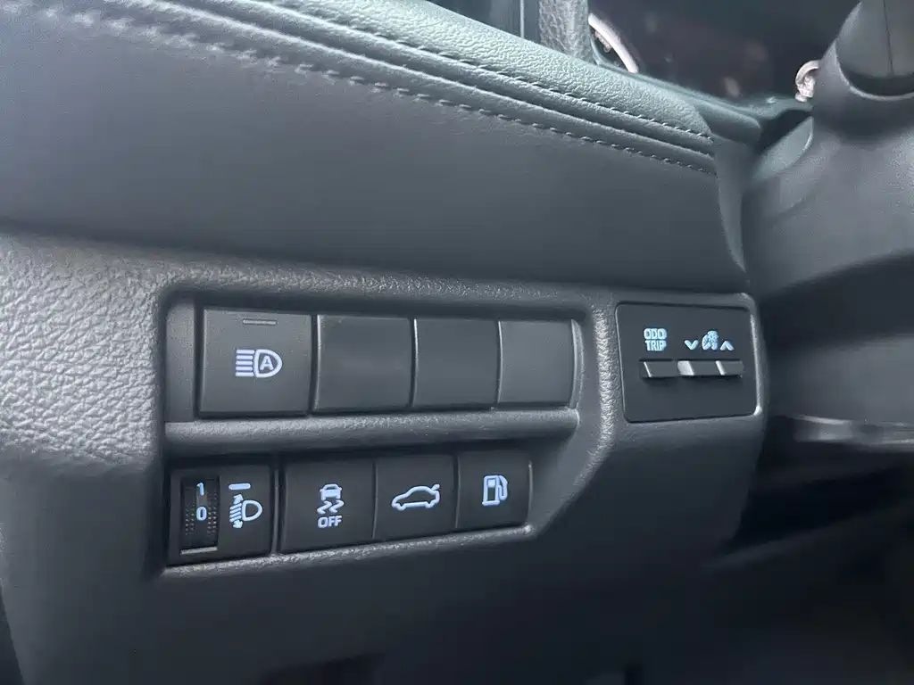 Toyota Avalon — миниатюра 24