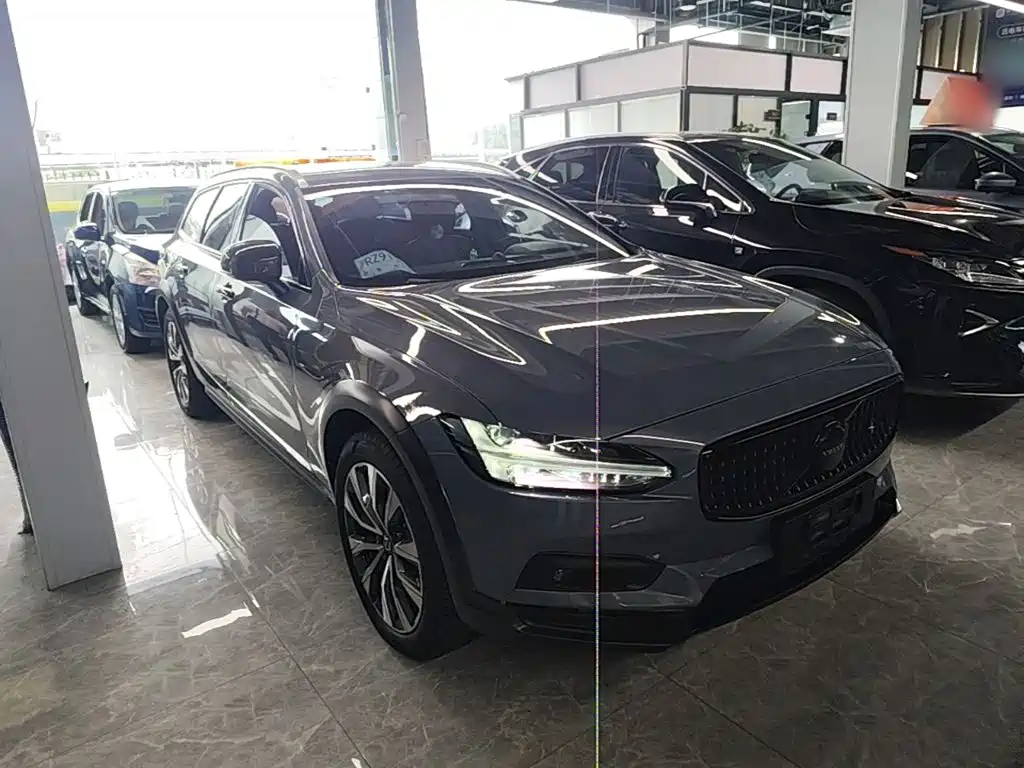Volvo V90 — миниатюра 22