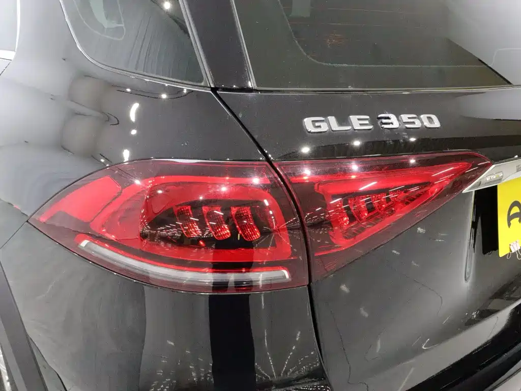 Mercedes-Benz GLE (Import) — миниатюра 19