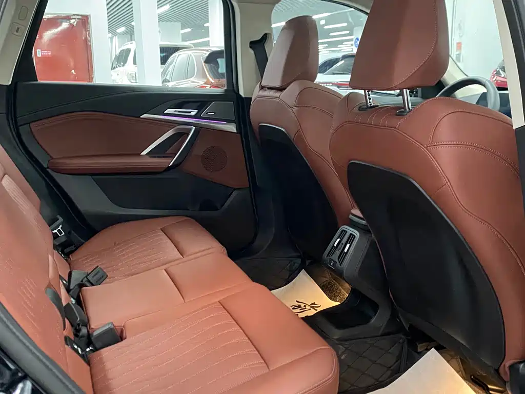 BMW X1 — миниатюра 10