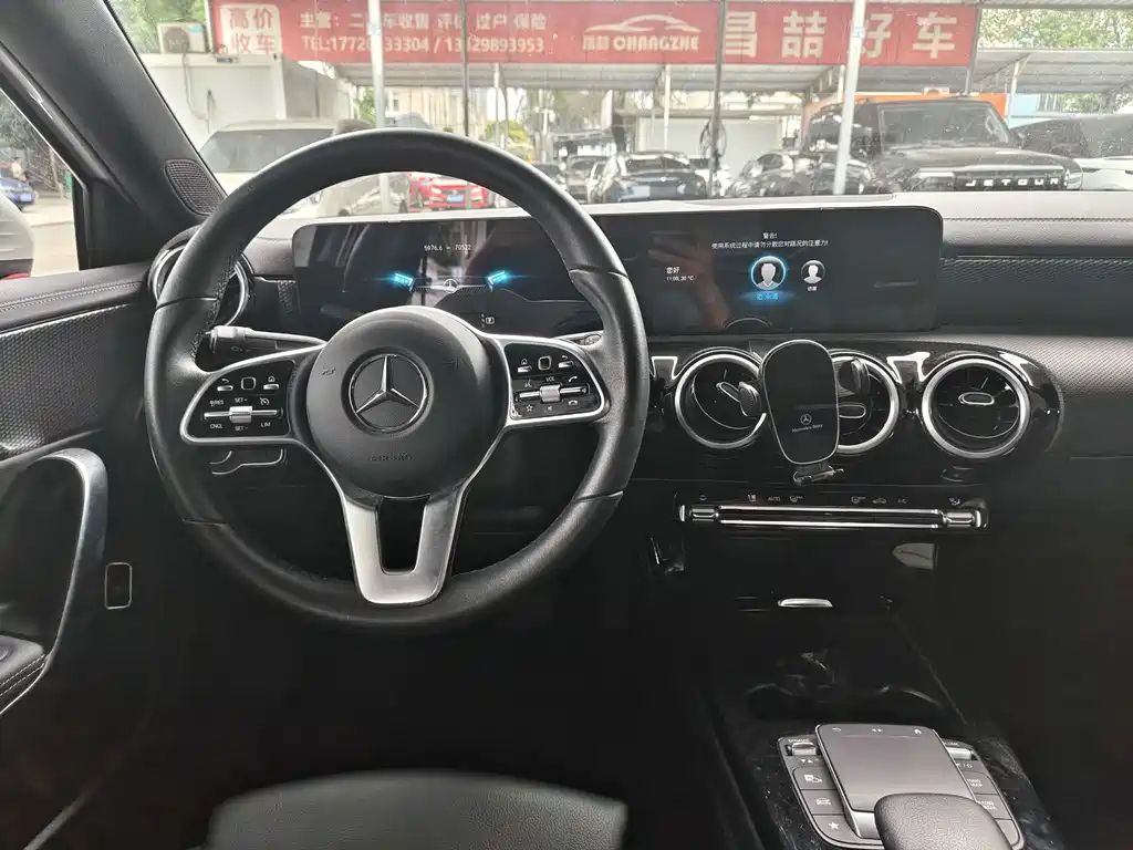 Mercedes-Benz A-Class — миниатюра 9